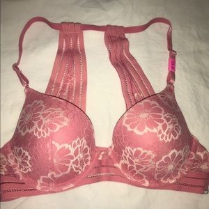 NEW with tags! VS PINK Lightly Lined Body Bra
